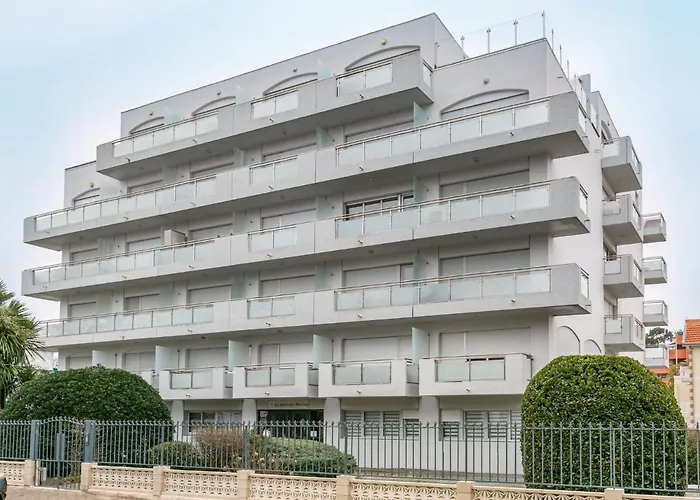 Jetee Des Marins-5 By Interhome *